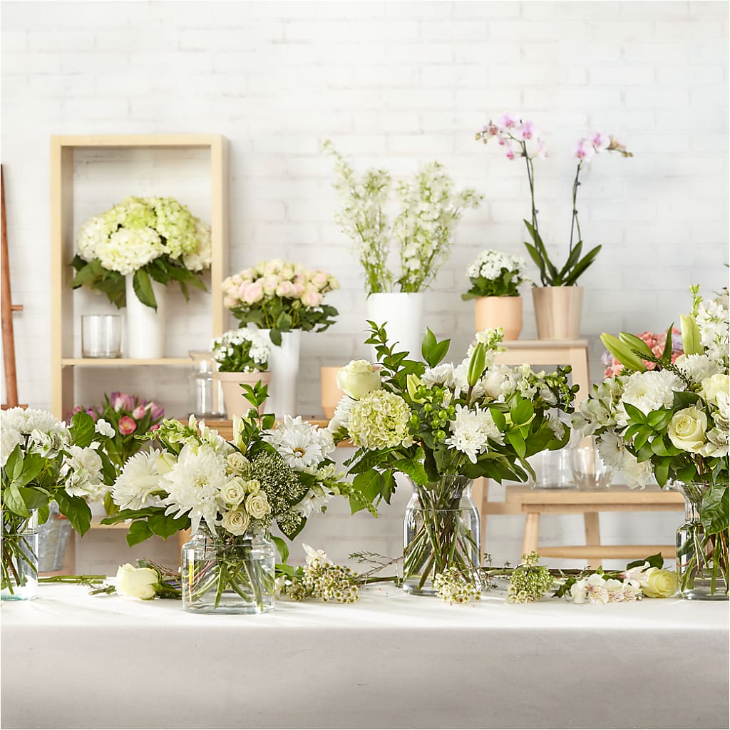 Classic Ivory – A Florist Original – CARLOS BLOOMS & EVENTS, Garnerville NY