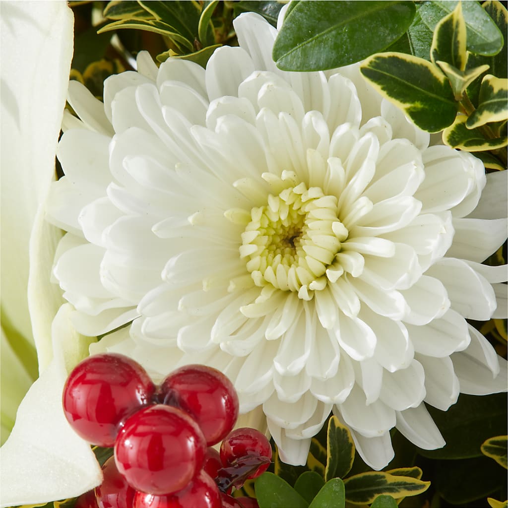Festive Moments Tree – CARLOS BLOOMS & EVENTS, Garnerville NY