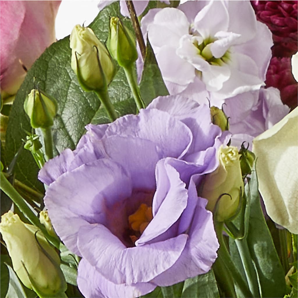 Work of Art Bouquet – CARLOS BLOOMS & EVENTS, Garnerville NY