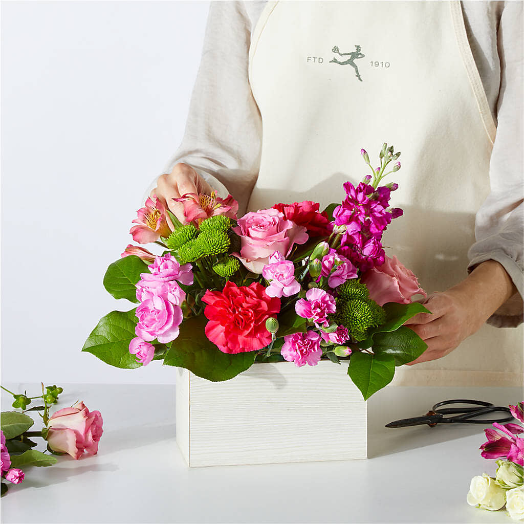 Sweetberry Box – A Florist Original – CARLOS BLOOMS & EVENTS, Garnerville NY