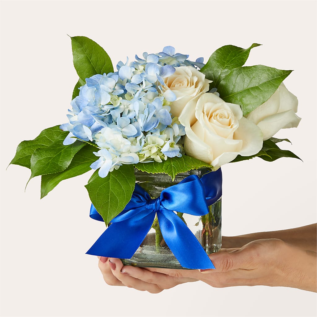 Sky Blue Delight Bouquet – CARLOS BLOOMS & EVENTS, Garnerville NY