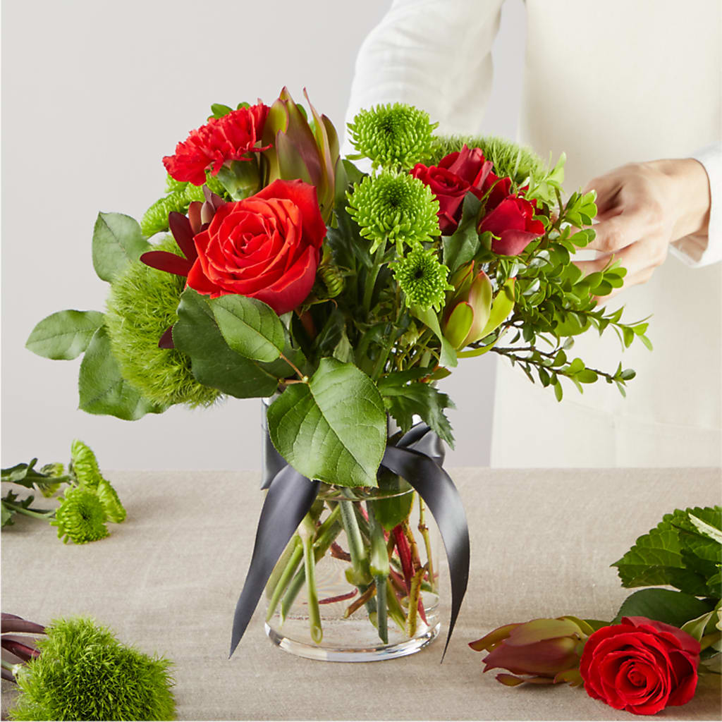 Heritage Kindle – A Florist Original – CARLOS BLOOMS & EVENTS, Garnerville NY