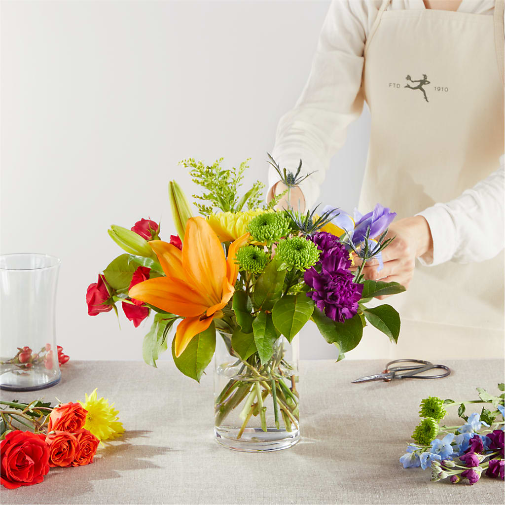 Summer Spectra - A Florist Original – CARLOS BLOOMS & EVENTS, Garnerville NY