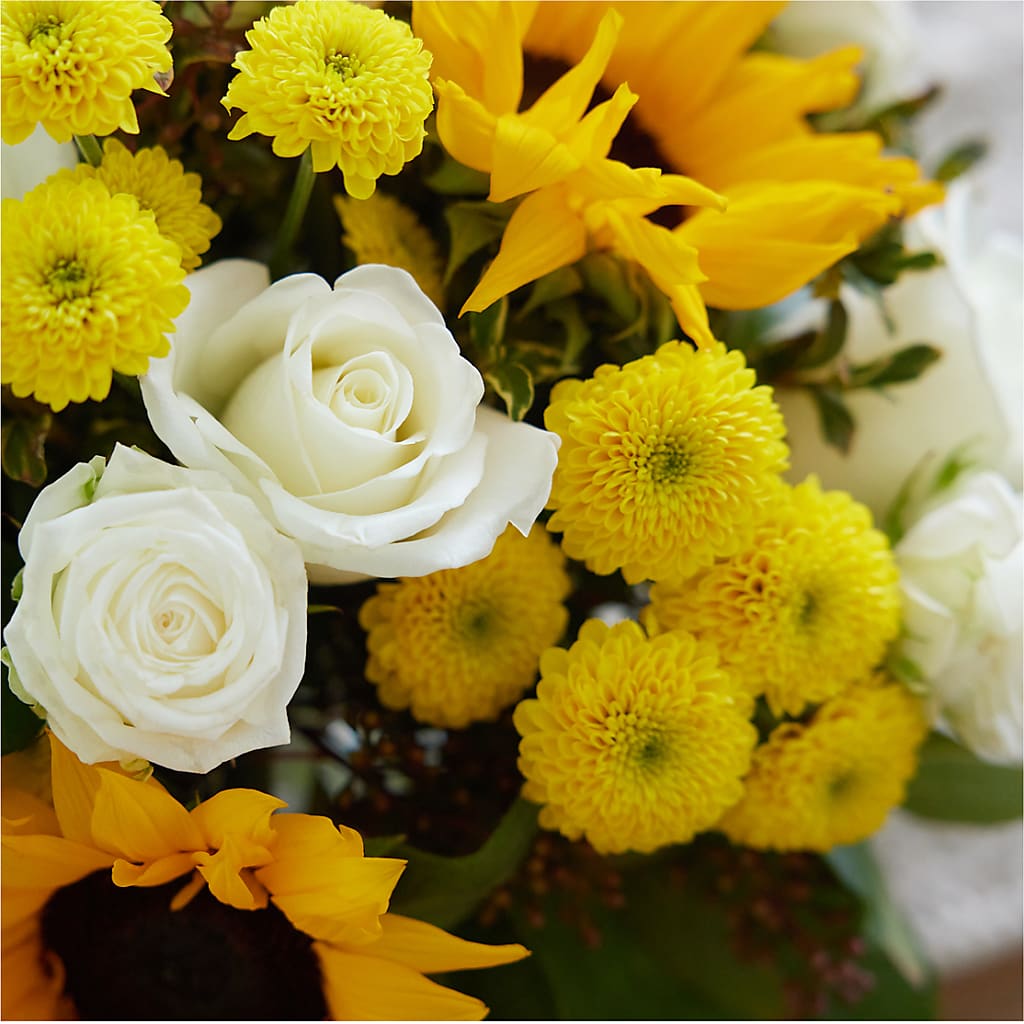 Luminous Morning Bouquet – CARLOS BLOOMS & EVENTS, Garnerville NY