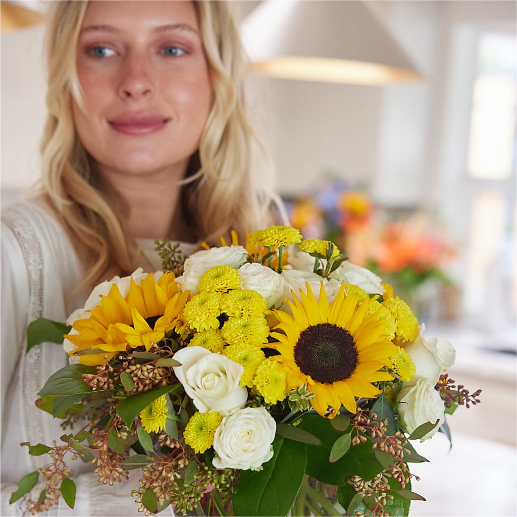 Luminous Morning Bouquet – CARLOS BLOOMS & EVENTS, Garnerville NY