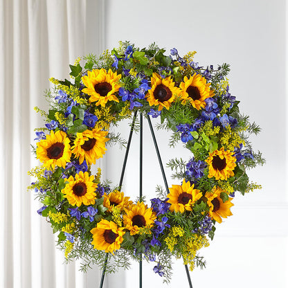 Bright Rays Wreath – CARLOS BLOOMS & EVENTS, Garnerville NY