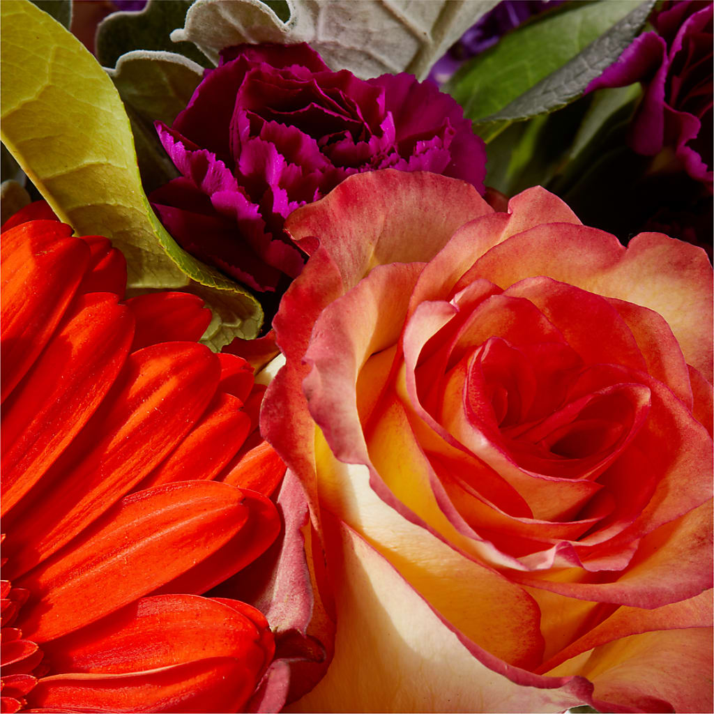 Sangria Bouquet – CARLOS BLOOMS & EVENTS, Garnerville NY