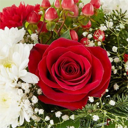 Chance of Flurries Bouquet – CARLOS BLOOMS & EVENTS, Garnerville NY