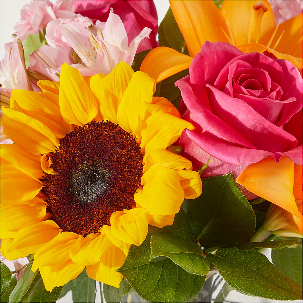 In Full Swing Bouquet – CARLOS BLOOMS & EVENTS, Garnerville NY