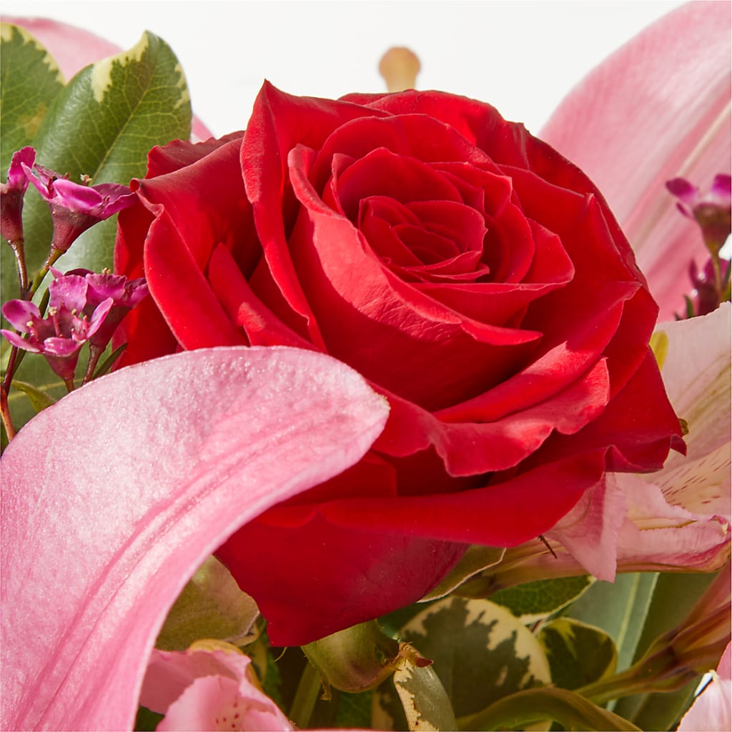 Lucky in Love Bouquet – CARLOS BLOOMS & EVENTS, Garnerville NY
