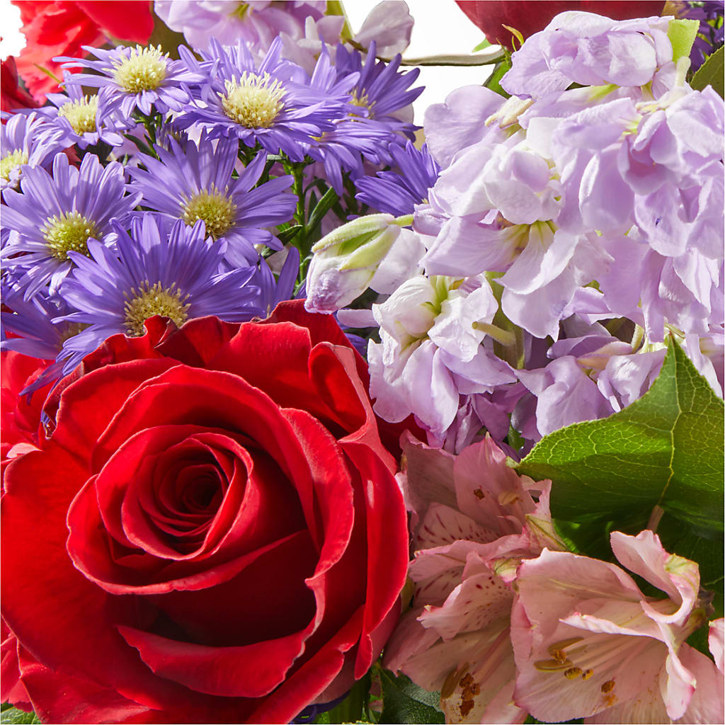 Your Majesty Bouquet – CARLOS BLOOMS & EVENTS, Garnerville NY