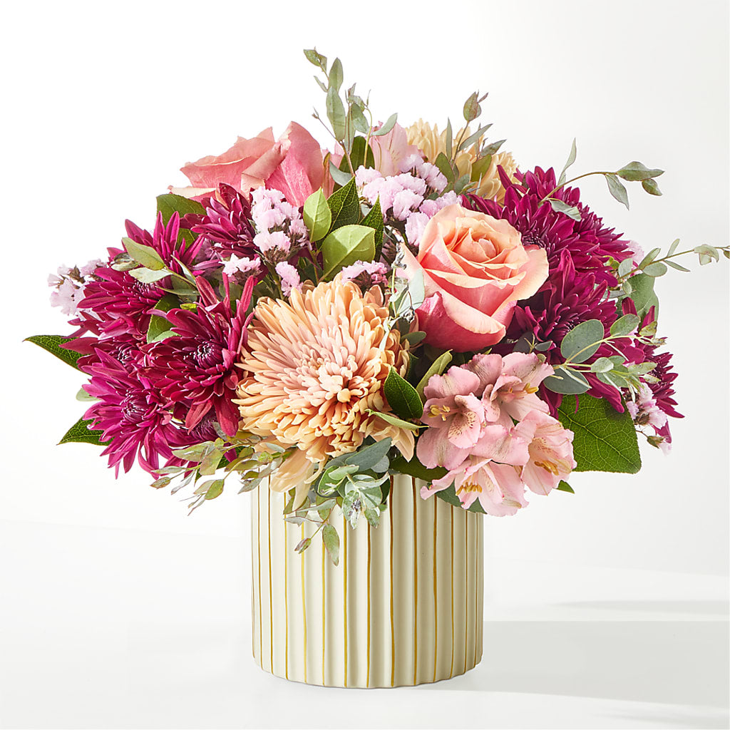 Berry Cobbler Bouquet with Ivory Vase – CARLOS BLOOMS & EVENTS, Garnerville NY
