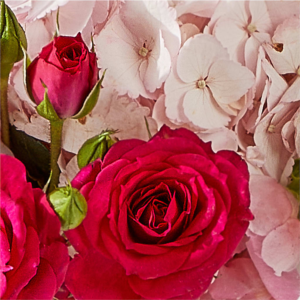Glitz & Glam Bouquet – CARLOS BLOOMS & EVENTS, Garnerville NY