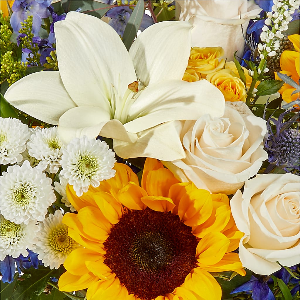 Wonderfully Sunny Bouquet – CARLOS BLOOMS & EVENTS, Garnerville NY