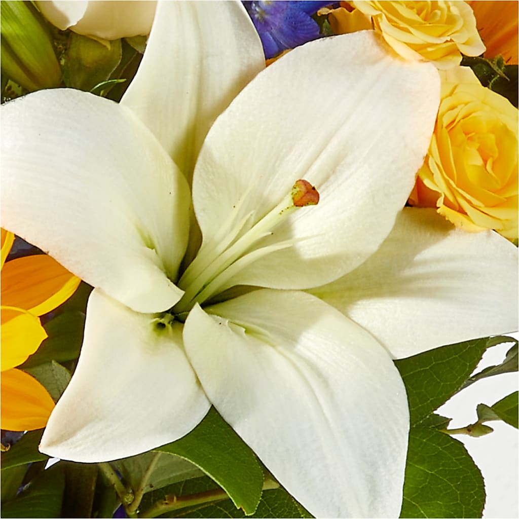 Wonderfully Sunny Bouquet – CARLOS BLOOMS & EVENTS, Garnerville NY