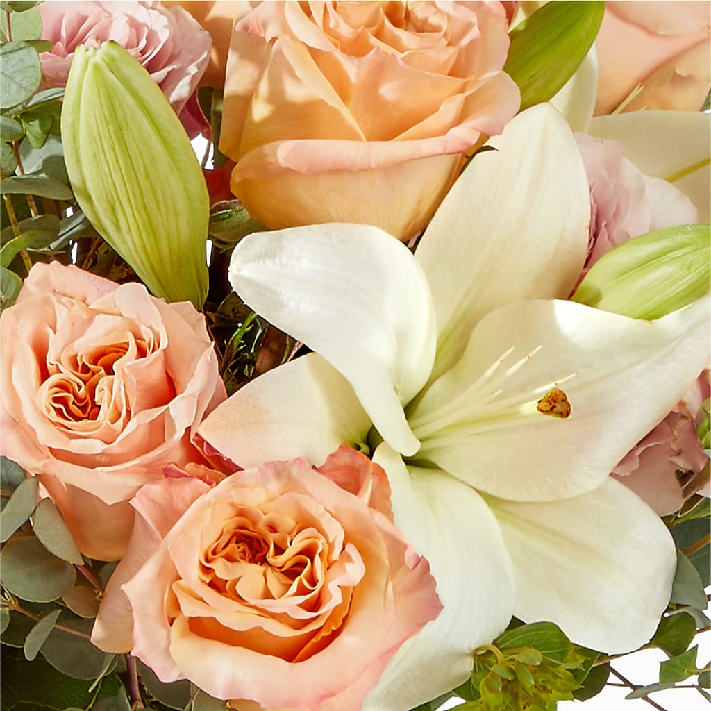 Grapefruit Splash Bouquet – CARLOS BLOOMS & EVENTS, Garnerville NY